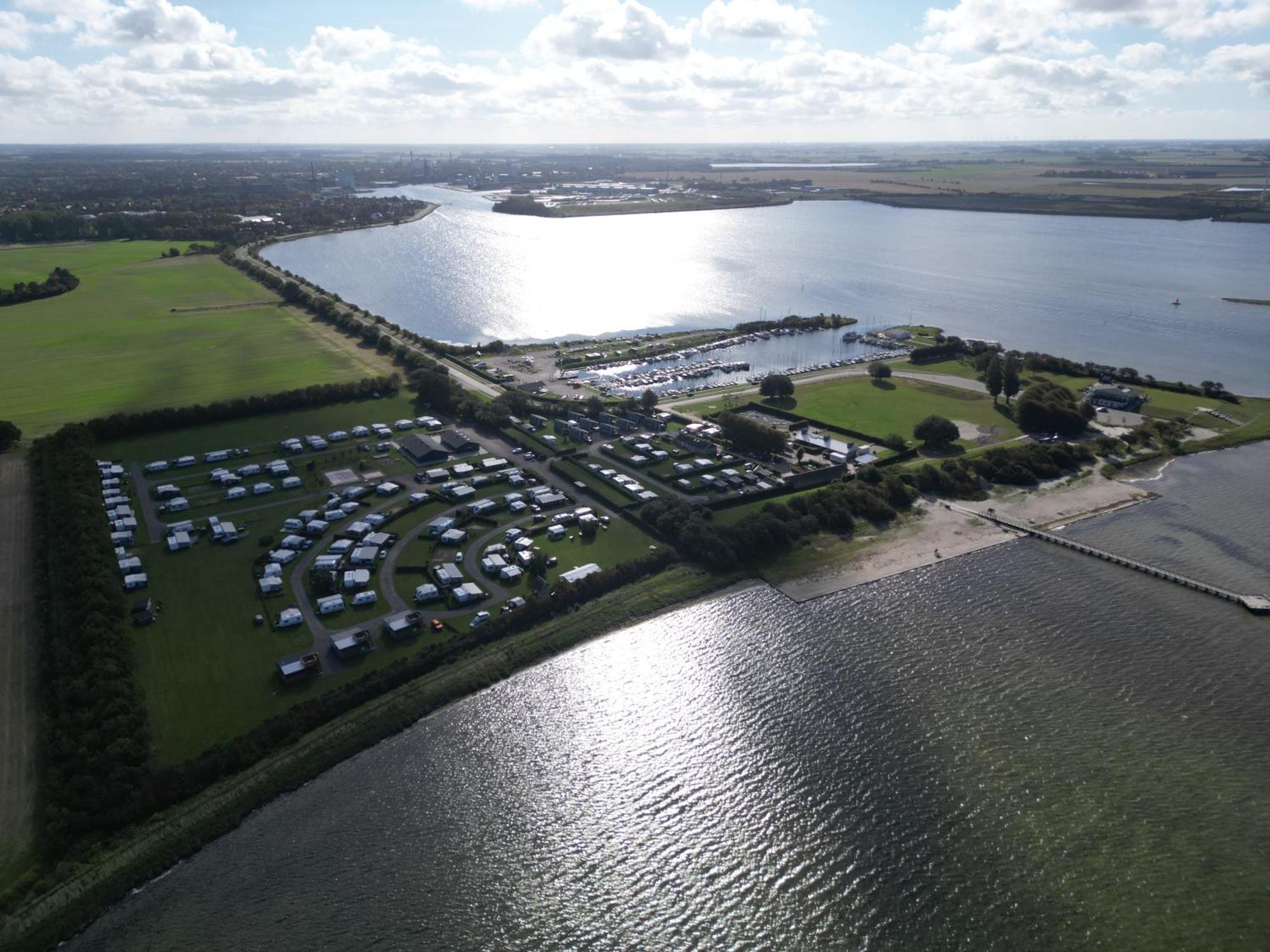 Nakskov Fjord Camping & Cottages מראה חיצוני תמונה